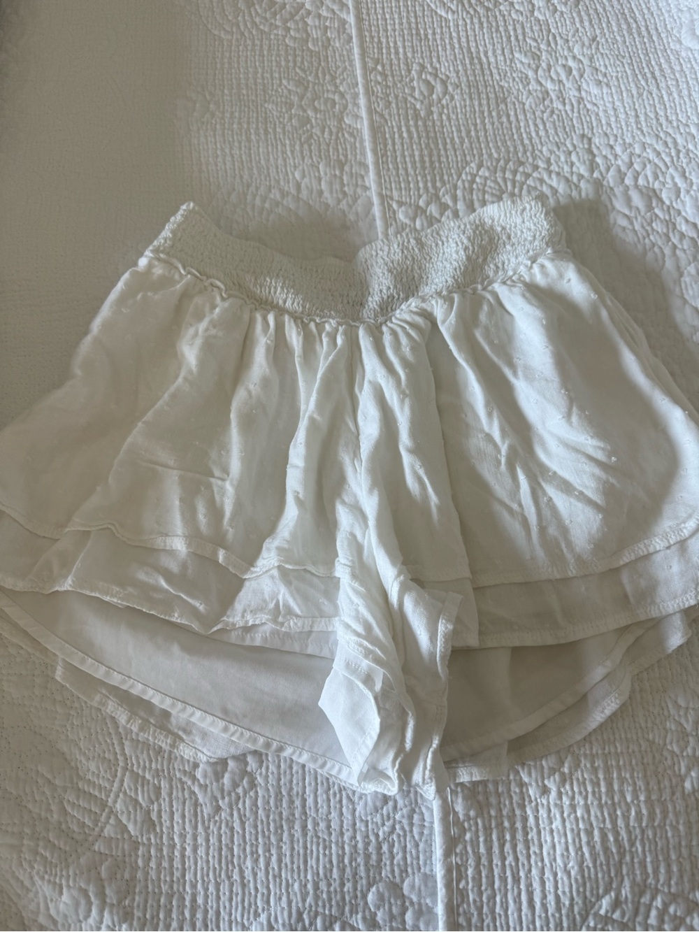 Hollister White Layered Ruffle Skort